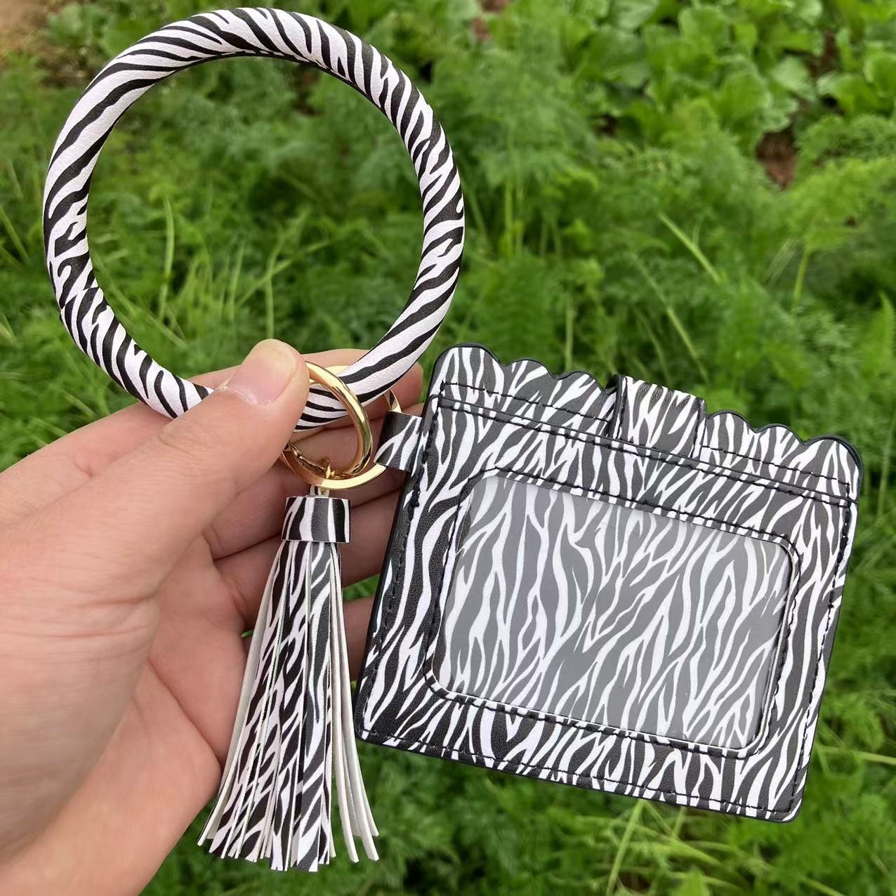 Wholesale Fashion Leopard Print PU Leather Tassel Coin Purse Keychain